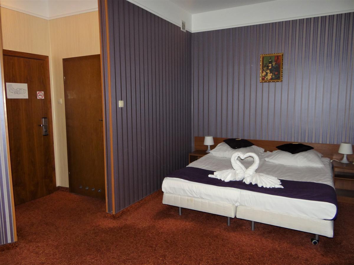 Grot Hotel Малборк Екстериор снимка