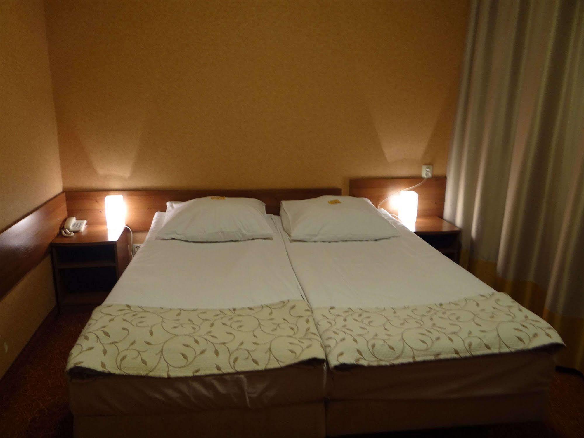 Grot Hotel Малборк Екстериор снимка